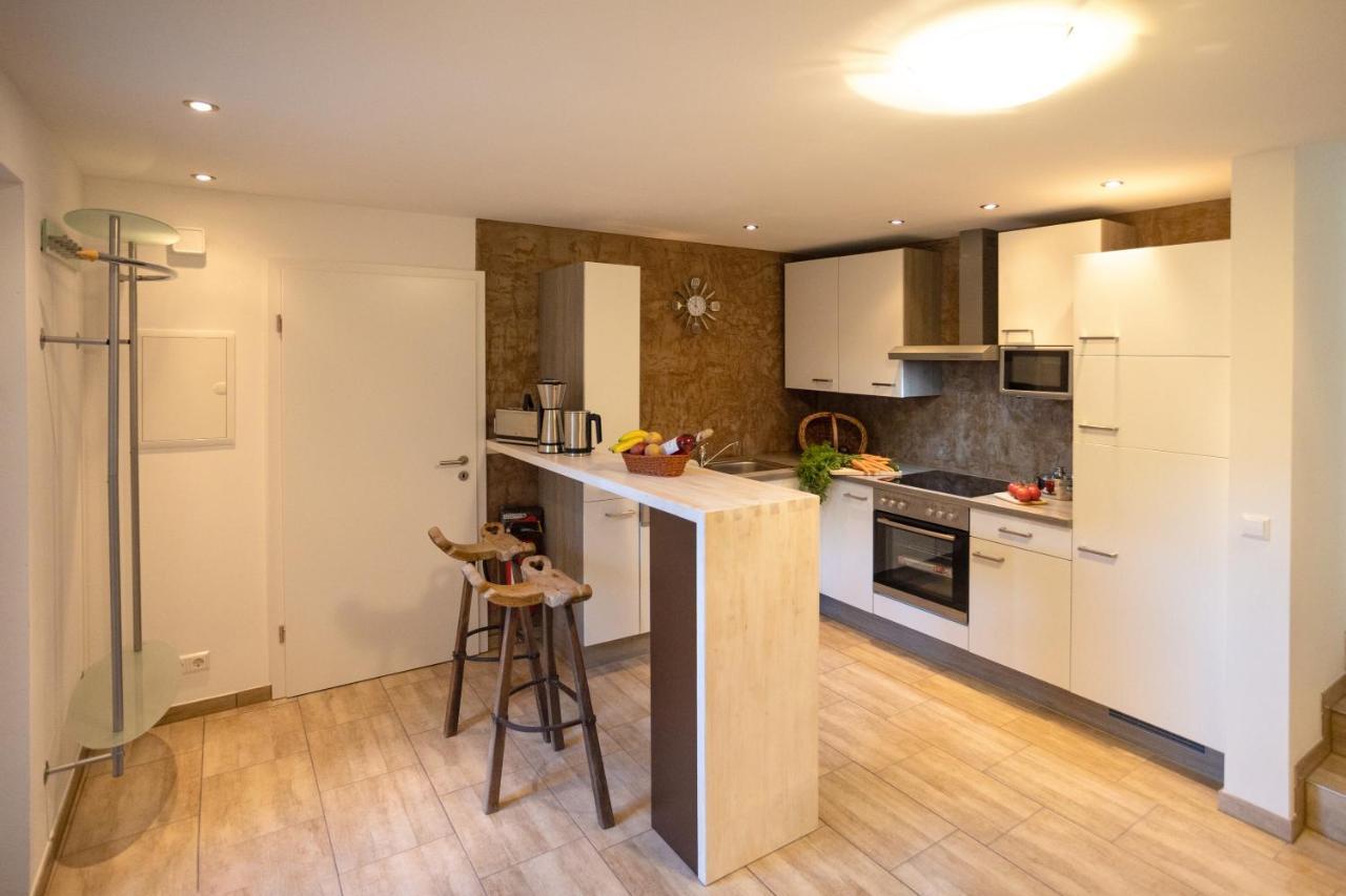 Ferienwohnung Burgblick Im Neuffener Tal Mit Sauna Und Wallbox Frickenhausen  Exterior photo